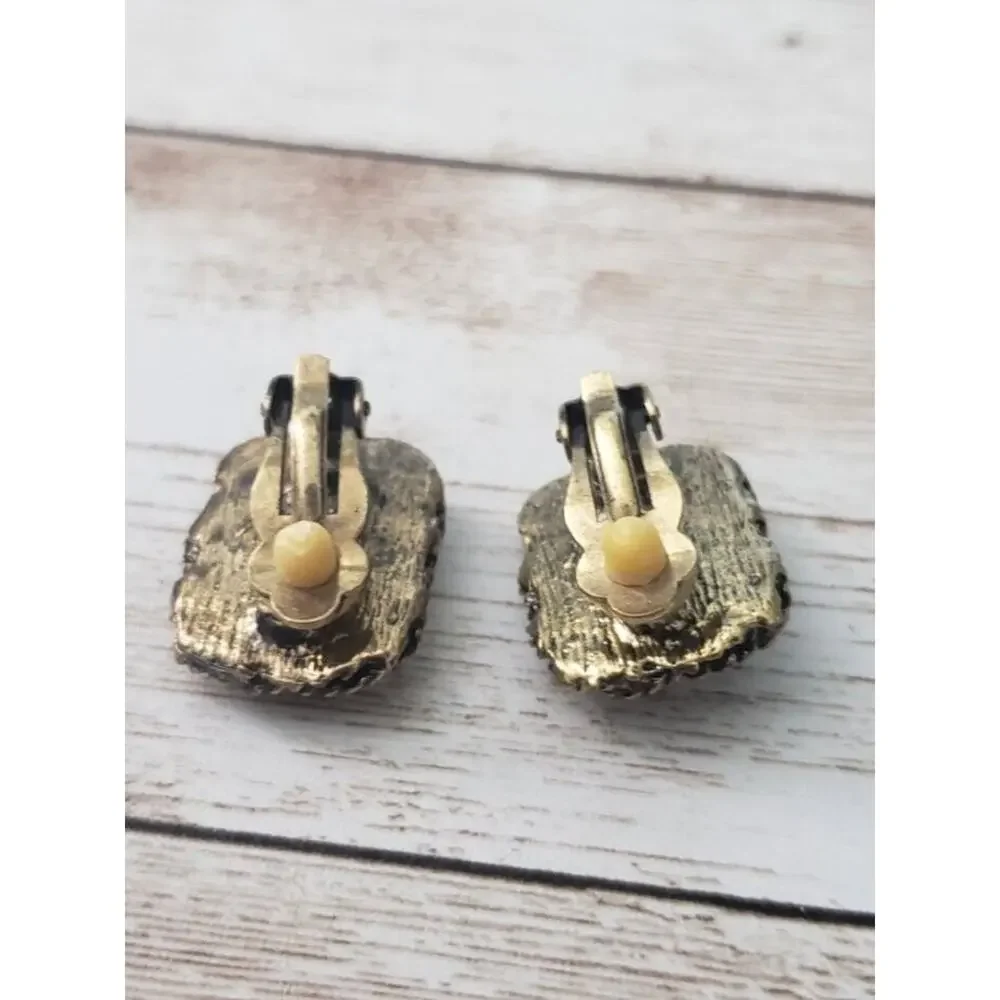 Vintage Clip On Earrings - Amber Tone Gem with Twisted Halo 0.75